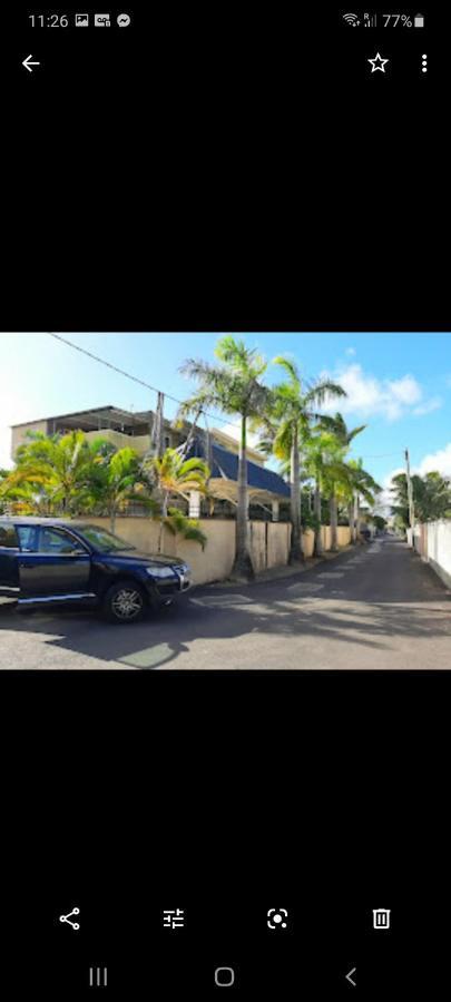 Oasis Tropical Aparthotel Pereybere Beach Exterior photo
